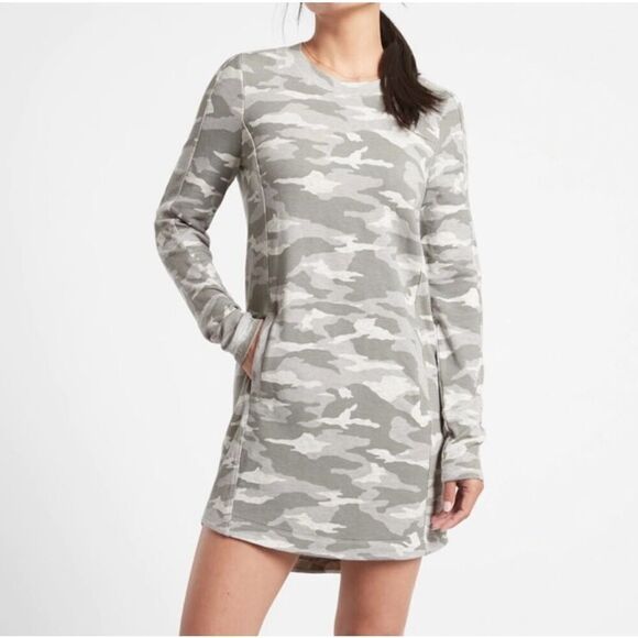 Athleta Camo Luxe Balance Dress Size Small - Picture 1 of 12